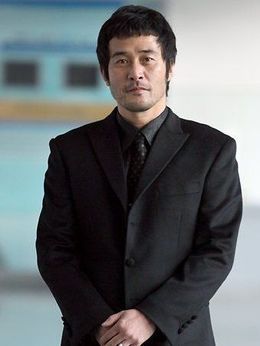 剧场前_天天影视