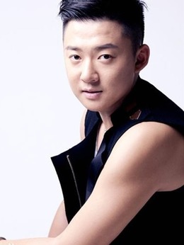 独家头条：初露锋芒_天天影视