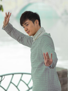 夜孔雀_天天影视