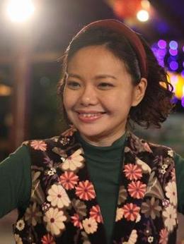 白袍下的高跟鞋_天天影视