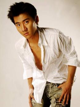 咘隆家族_天天影视